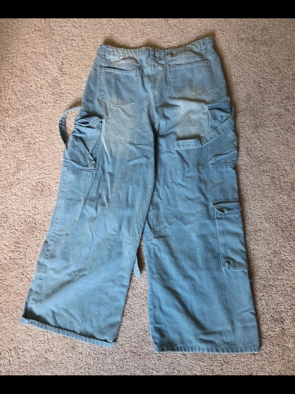 Wide Leg Cargo Jeans in Light Blue - Picture 3 of 5